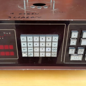 Naprawa sterowania CNC w prasach krawędziowych